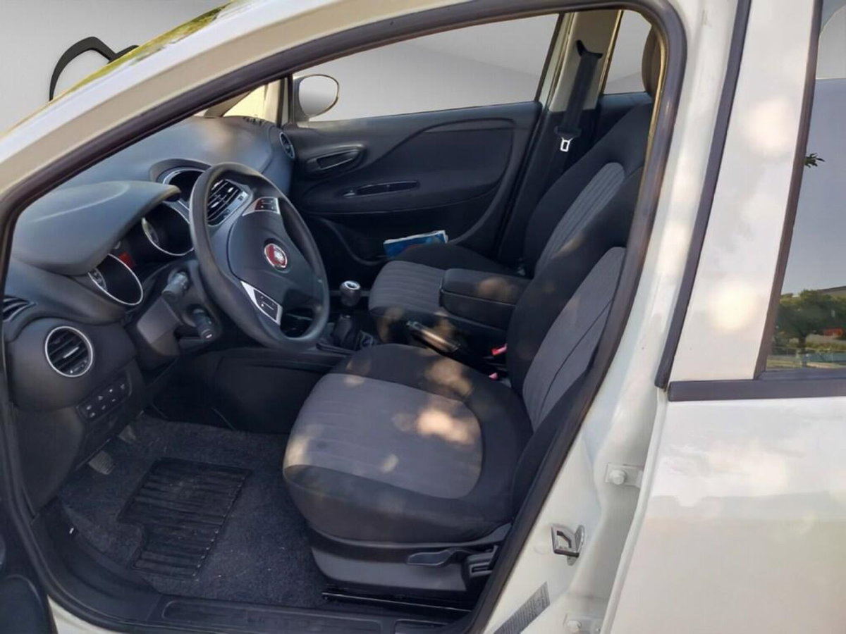 Fiat Punto 1.3 MJT II S&S 95 CV 5 porte Street (11)