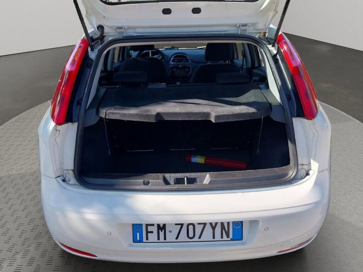 Fiat Punto 1.3 MJT II S&S 95 CV 5 porte Street (14)