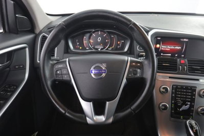 Volvo XC60 D4 Geartronic Business Plus (5)