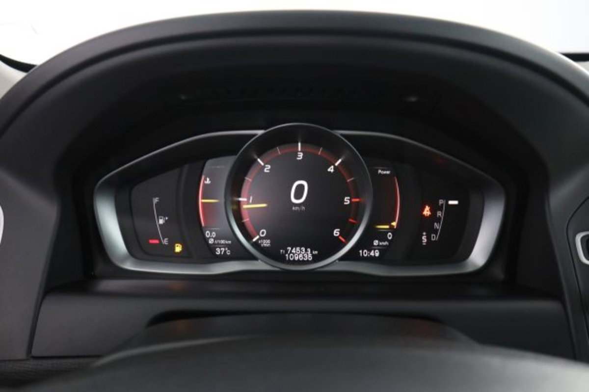 Volvo XC60 D4 Geartronic Business Plus (7)