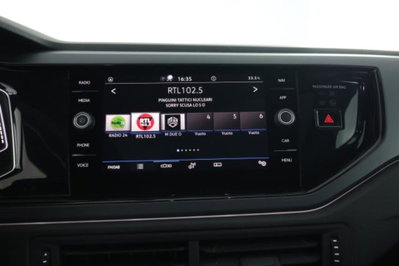 Volkswagen Taigo 1.0 tsi R-Line 115cv (11)