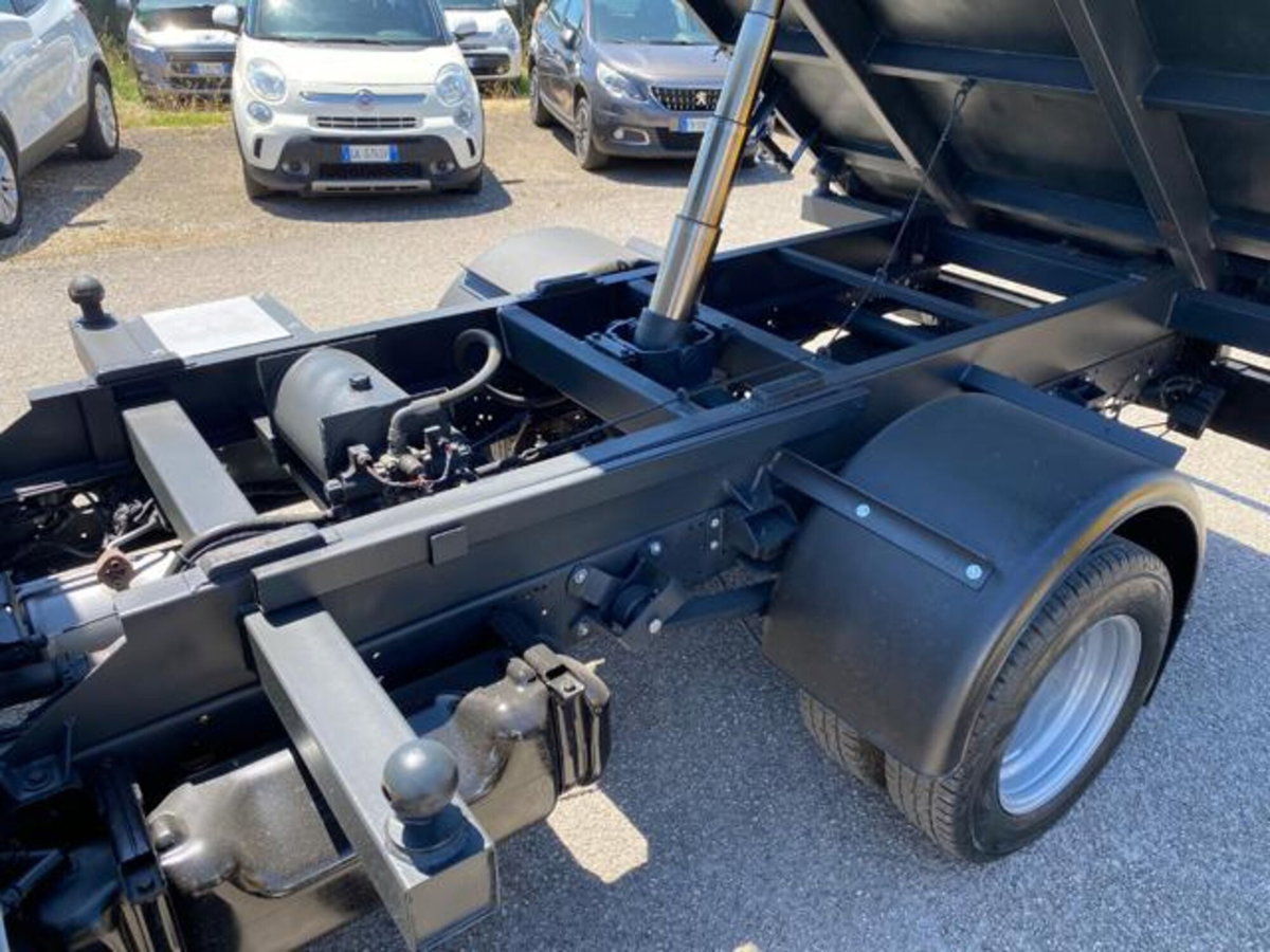 Iveco Daily Telaio 35S14 2.3 HPT PLM Cabinato (10)