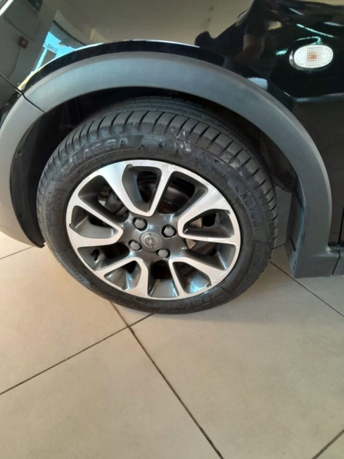 Opel Karl Rocks 1.0 73 CV (12)