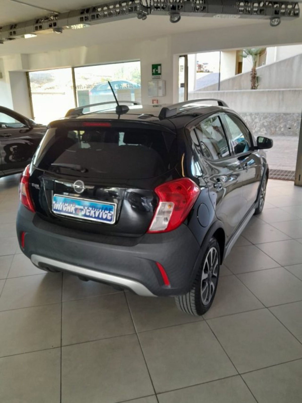 Opel Karl Rocks 1.0 73 CV (5)