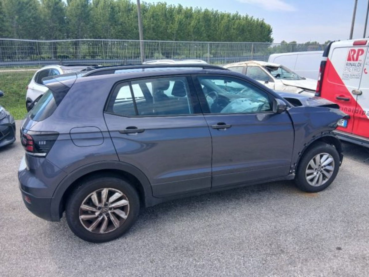 Volkswagen T-Cross 1.0 TSI 110 CV DSG Sport (8)