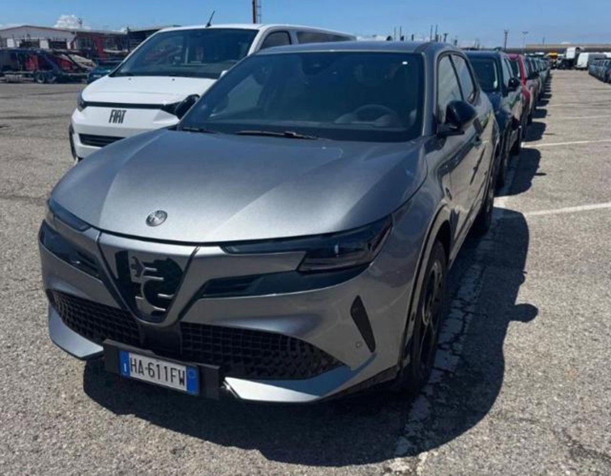 Alfa Romeo Junior 1.2 ibrida Q4 Intensa 145cv edct6