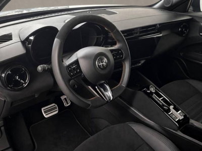 Alfa Romeo Junior 1.2 ibrida Q4 Intensa 145cv edct6 (18)