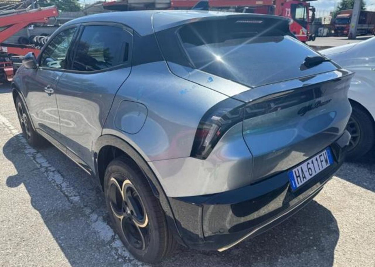 Alfa Romeo Junior 1.2 ibrida Q4 Intensa 145cv edct6 (5)