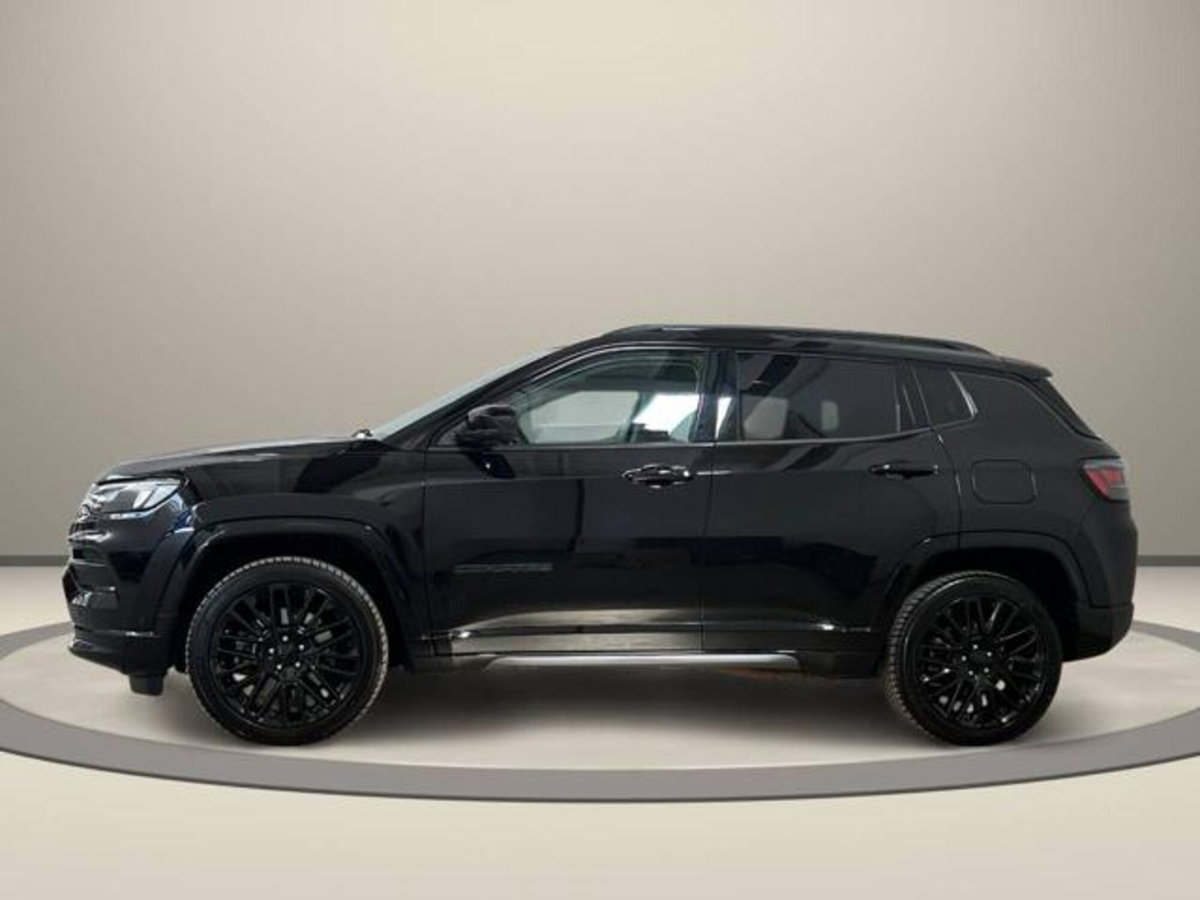 Jeep Compass 1.3 turbo t4 phev Trailhawk 4xe auto (3)