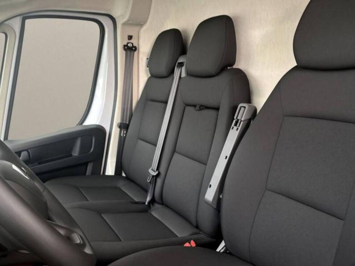 Peugeot Boxer Furgone 335 2.2 BlueHDi 140 S&S PLM-TM Furgone (10)