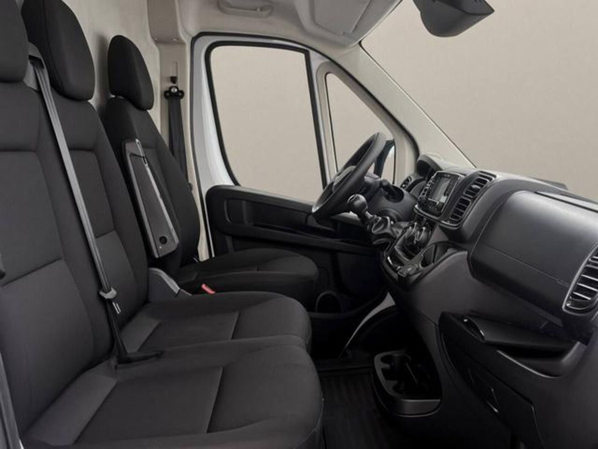 Peugeot Boxer Furgone 335 2.2 BlueHDi 140 S&S PLM-TM Furgone (12)