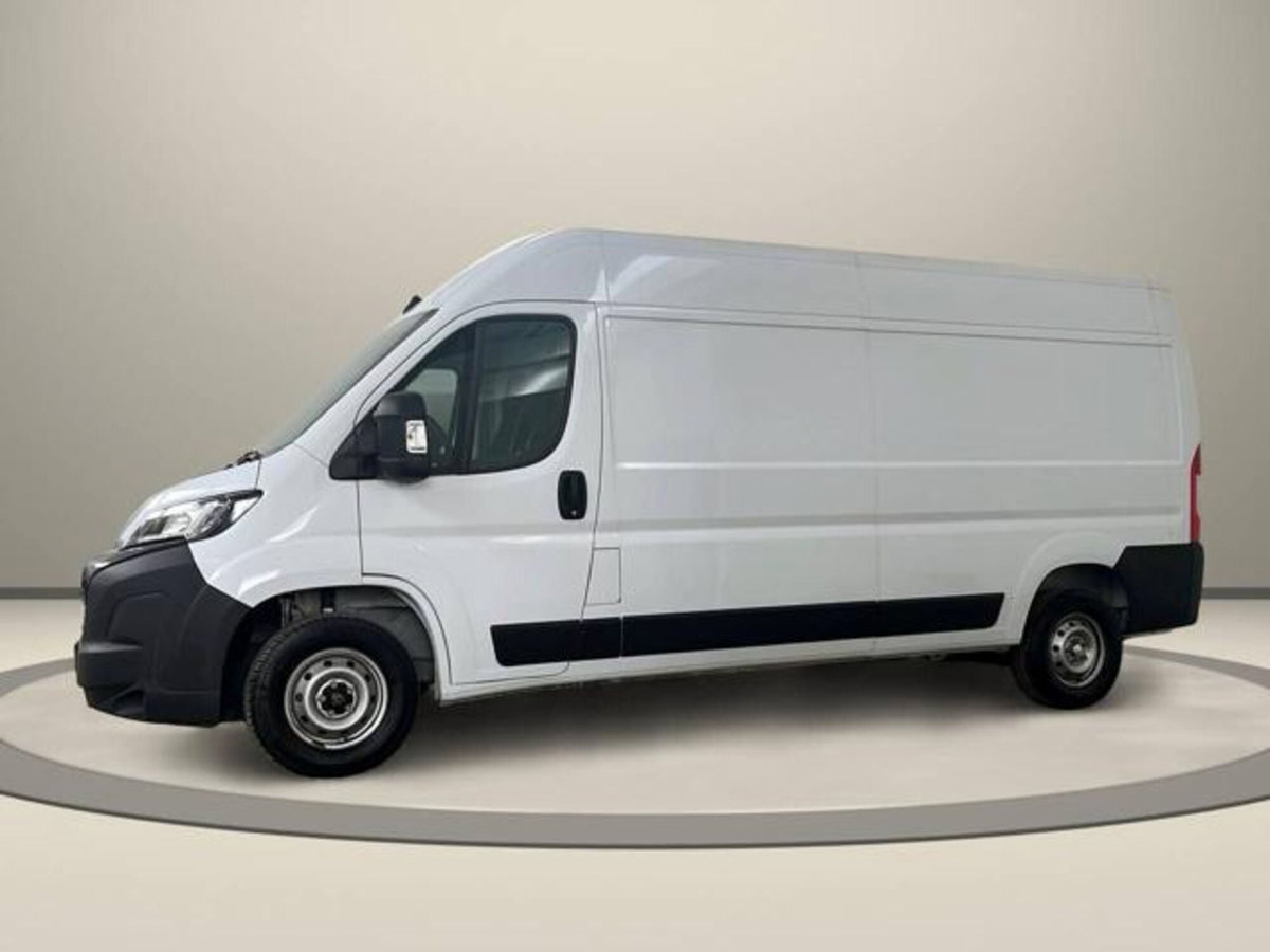 Peugeot Boxer Furgone 335 2.2 BlueHDi 140 S&S PLM-TM Furgone (3)