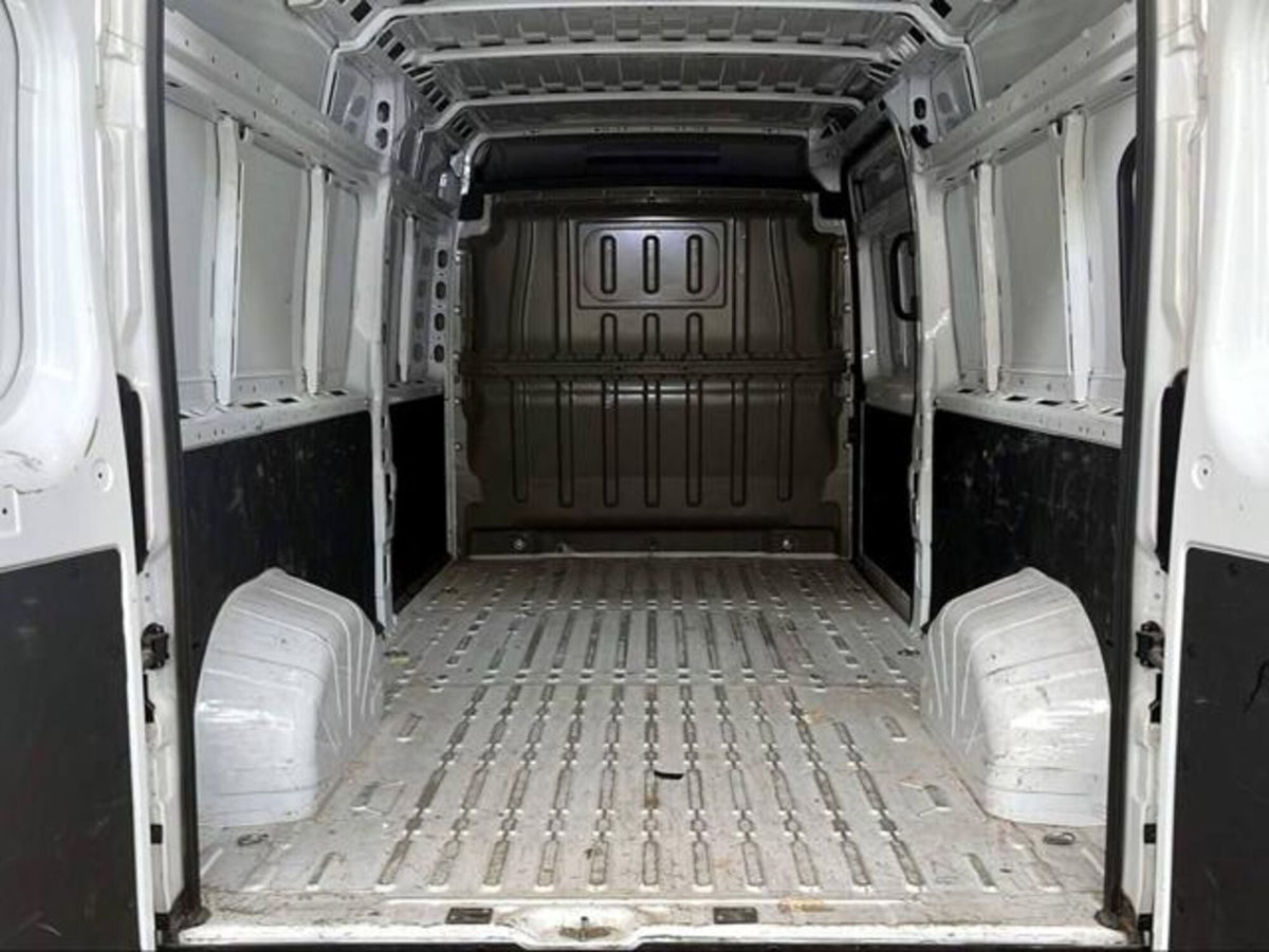 Peugeot Boxer Furgone 335 2.2 BlueHDi 140 S&S PLM-TM Furgone (7)