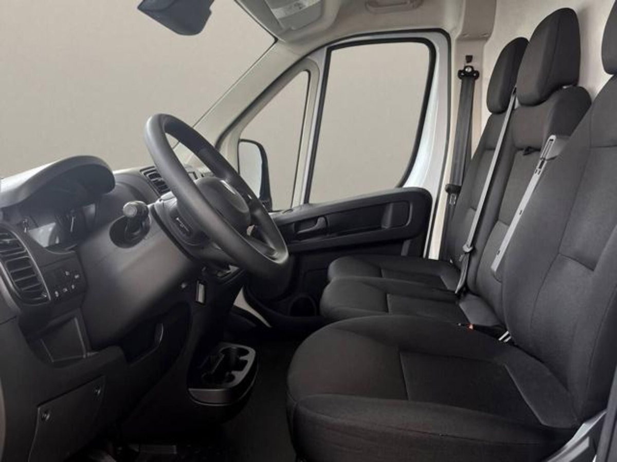 Peugeot Boxer Furgone 335 2.2 BlueHDi 140 S&S PLM-TM Furgone (9)