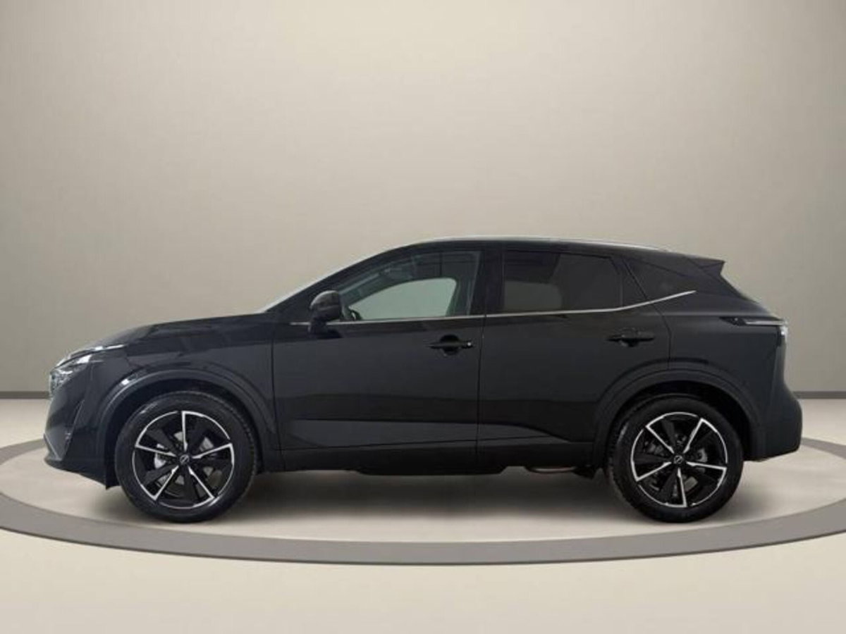Nissan Qashqai 1.3 mhev Tekna 4wd 158cv xtronic (3)
