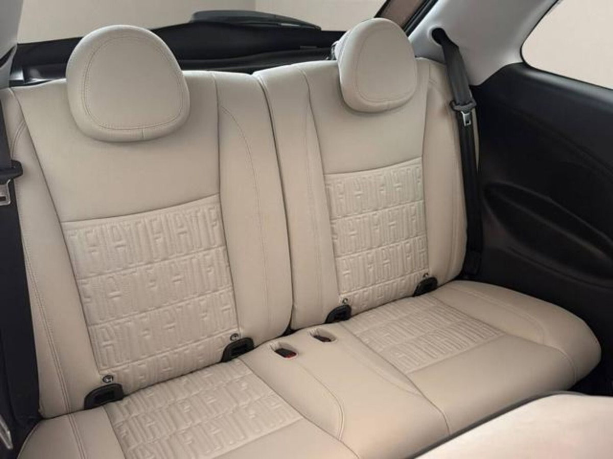 Fiat 500e La Prima Berlina 42 kWh (12)