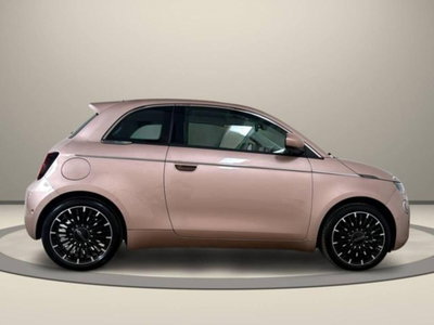 Fiat 500e La Prima Berlina 42 kWh (4)