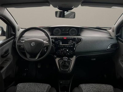 Lancia Ypsilon 1.0 FireFly 5 porte S&S Hybrid Ecochic Silver (13)