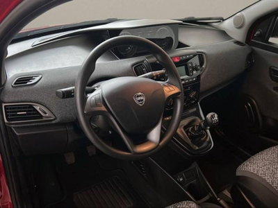 Lancia Ypsilon 1.0 FireFly 5 porte S&S Hybrid Ecochic Silver (18)