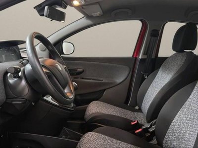 Lancia Ypsilon 1.0 FireFly 5 porte S&S Hybrid Ecochic Silver (8)