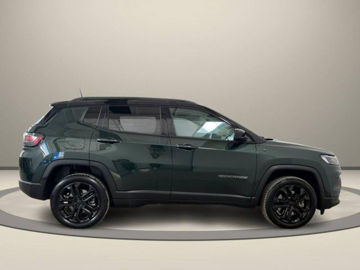 Jeep Compass 1.3 turbo t4 phev North Star 4xe auto (4)