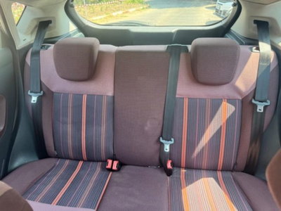 Ford Fiesta 1.4 TDCi 5p. Titanium (17)