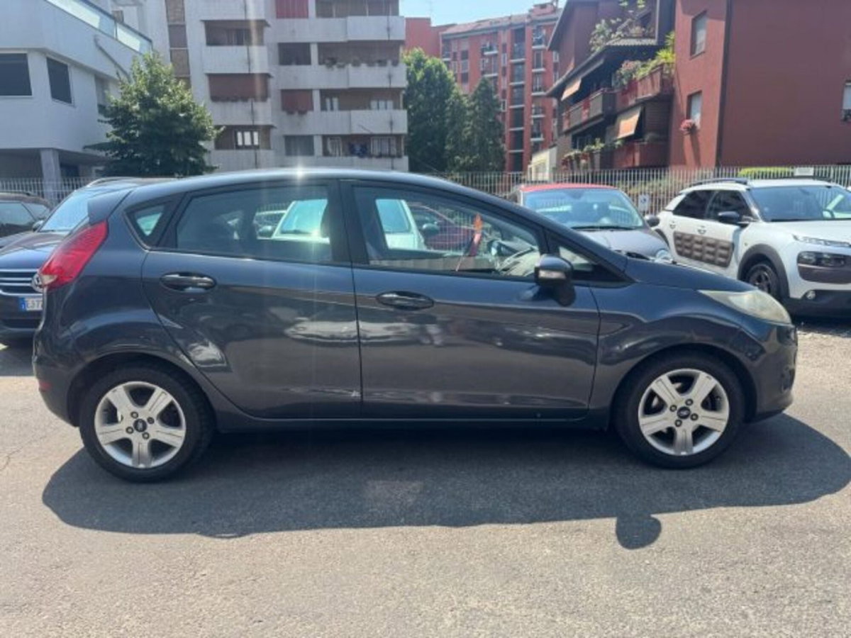 Ford Fiesta 1.4 TDCi 5p. Titanium (5)