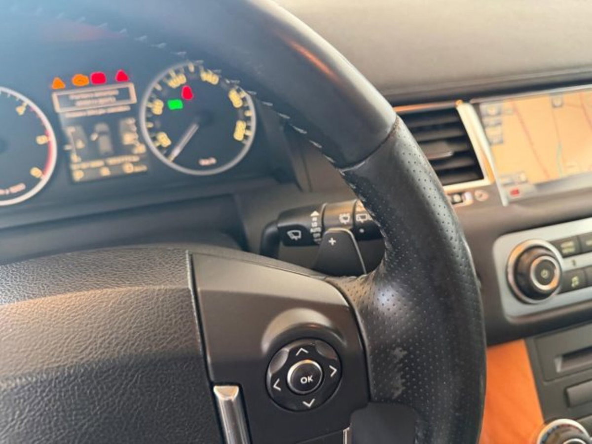 Land Rover Range Rover Sport 3.6 TDV8 HSE (18)