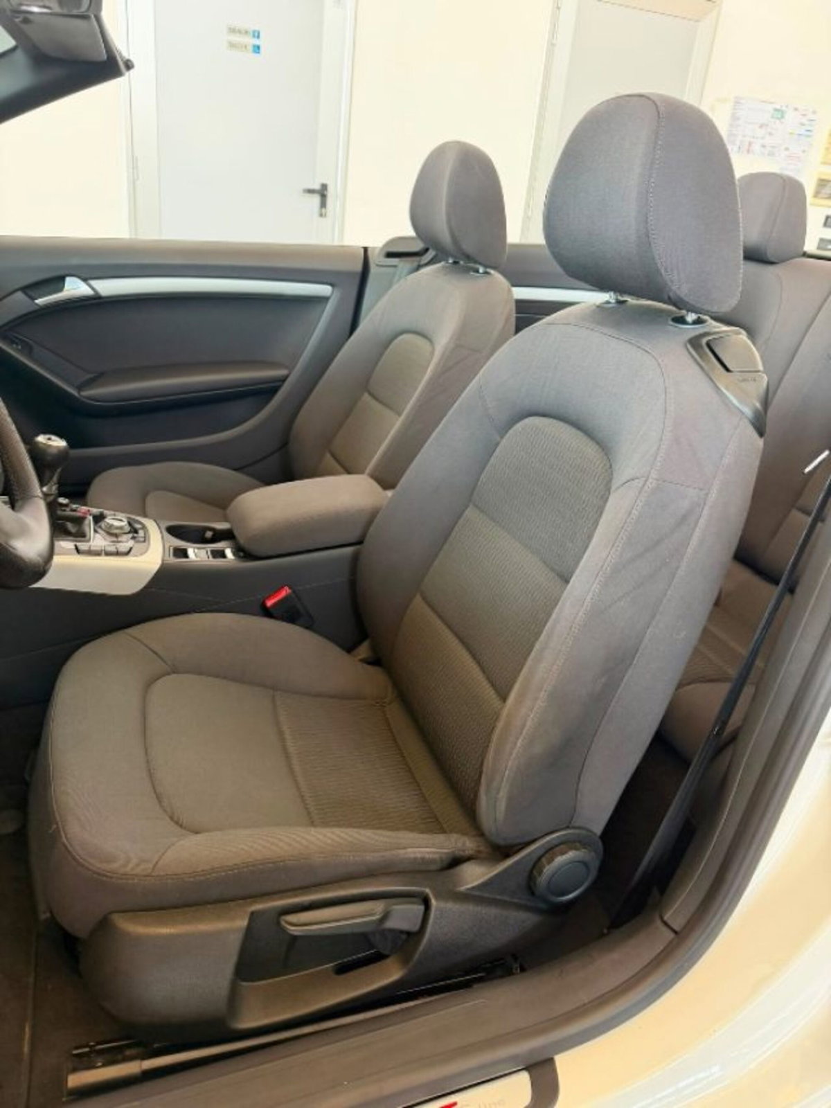 Audi A5 Cabrio 2.0 TDI F.AP. (12)