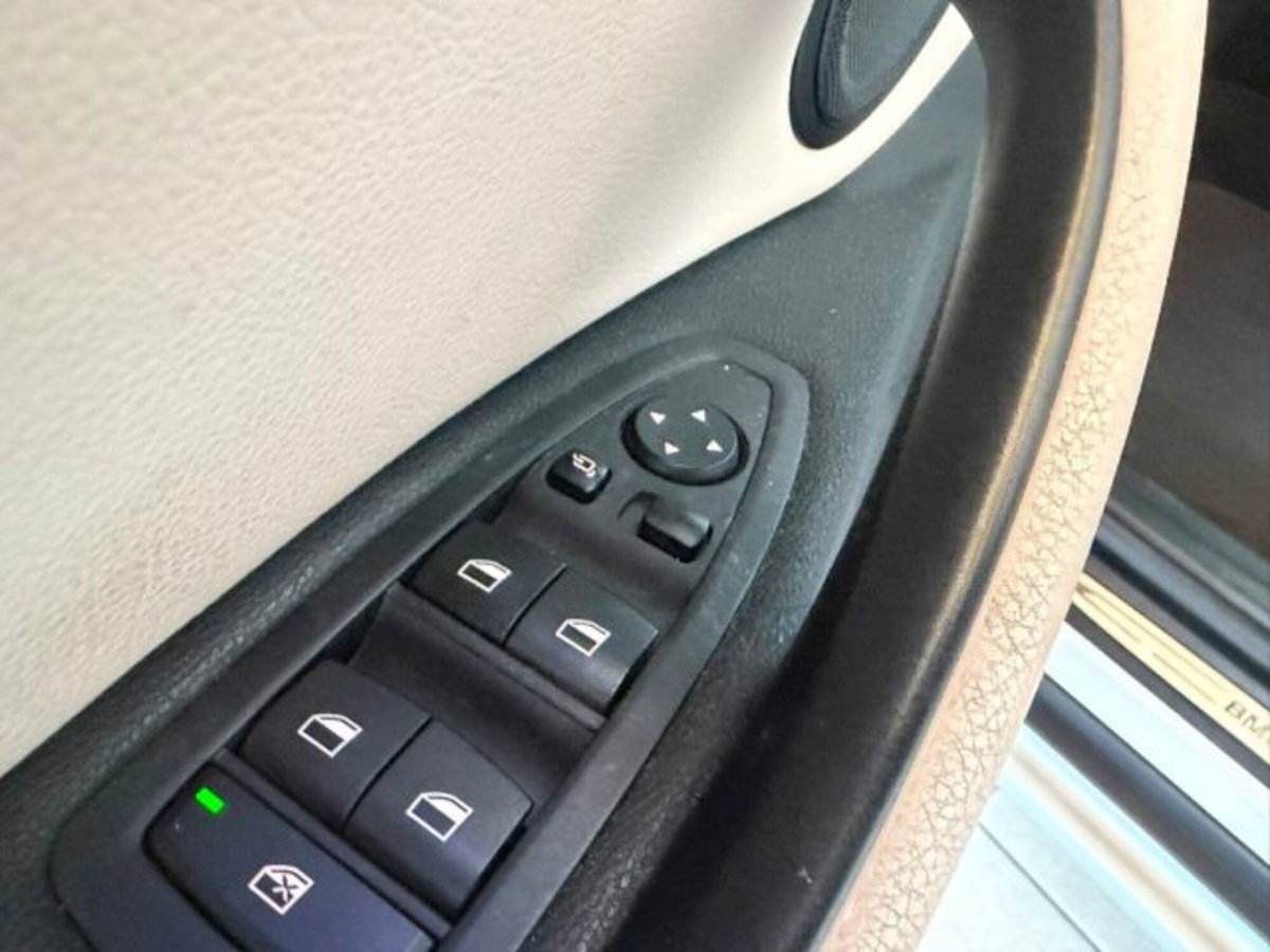 BMW X1 xDrive18d xLine Plus (19)