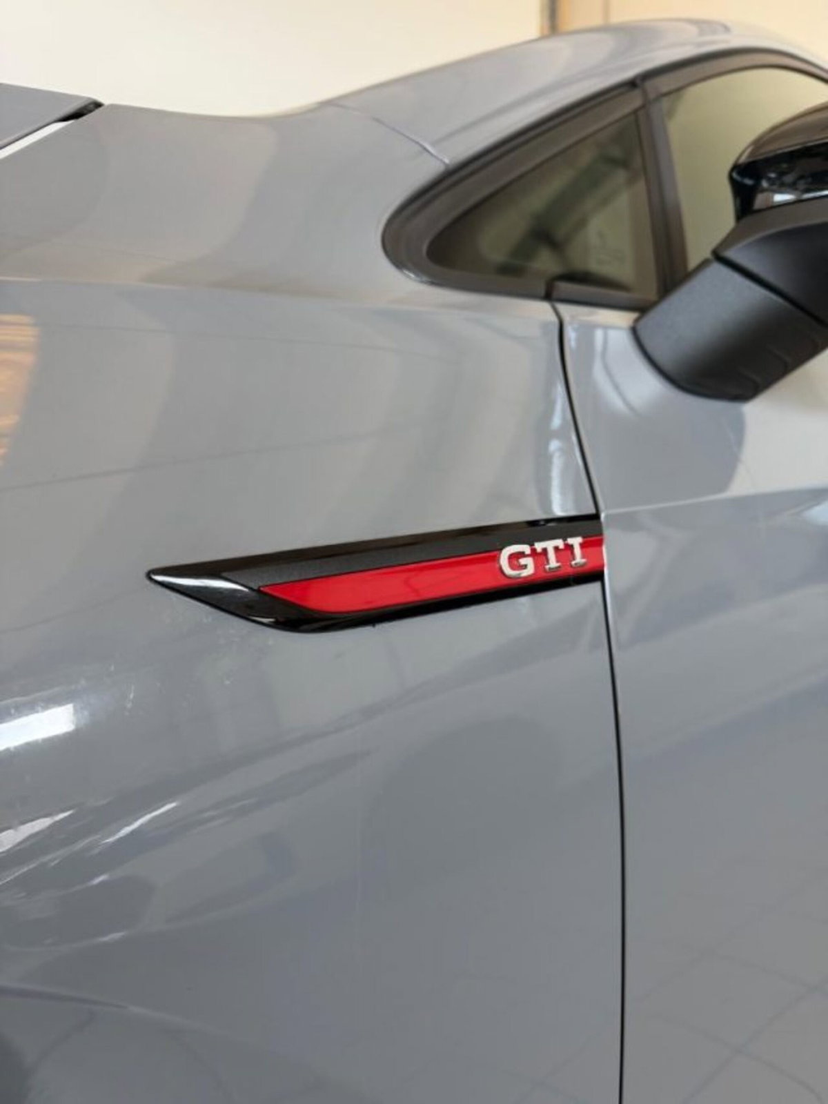Volkswagen Golf 2.0 tsi GTI MT Ultimate 245cv (8)