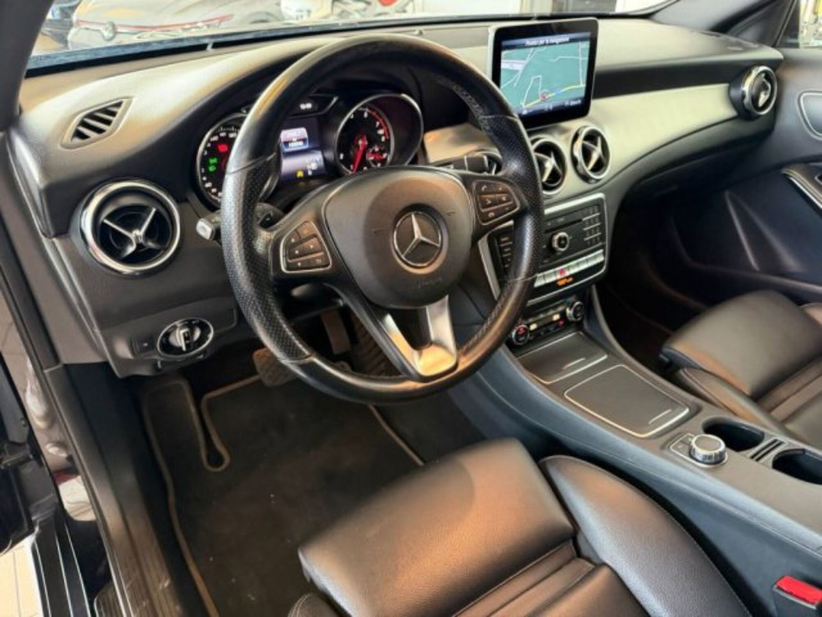 Mercedes-Benz GLA SUV 250 Automatic 4Matic Sport (10)