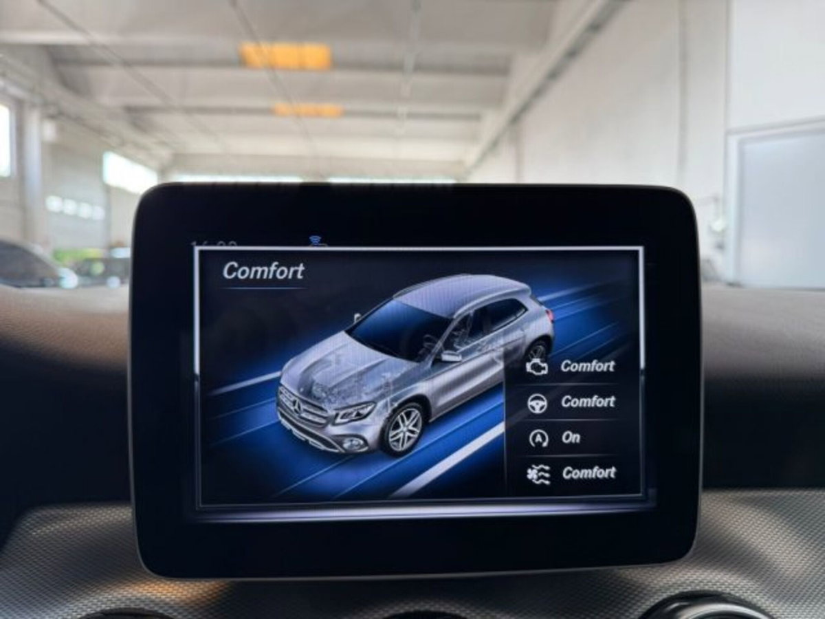 Mercedes-Benz GLA SUV 250 Automatic 4Matic Sport (19)