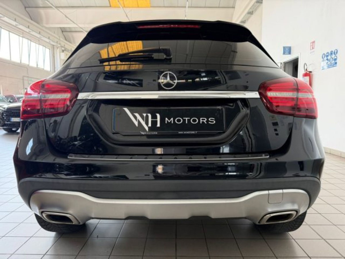Mercedes-Benz GLA SUV 250 Automatic 4Matic Sport (5)
