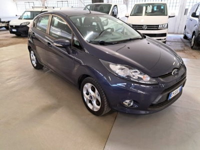 Ford Fiesta 1.2 82 CV 5 porte Titanium (19)