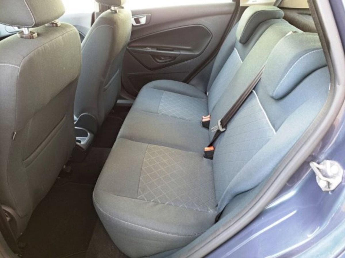 Ford Fiesta 1.2 82 CV 5 porte Titanium (7)