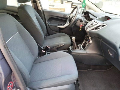 Ford Fiesta 1.2 82 CV 5 porte Titanium (9)