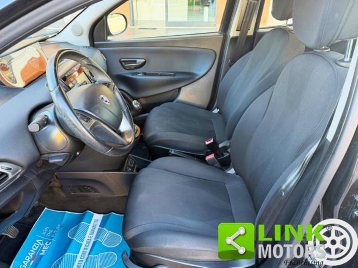 Lancia Ypsilon 1.3 MJT 16V 95 CV 5 porte S&S Gold (10)