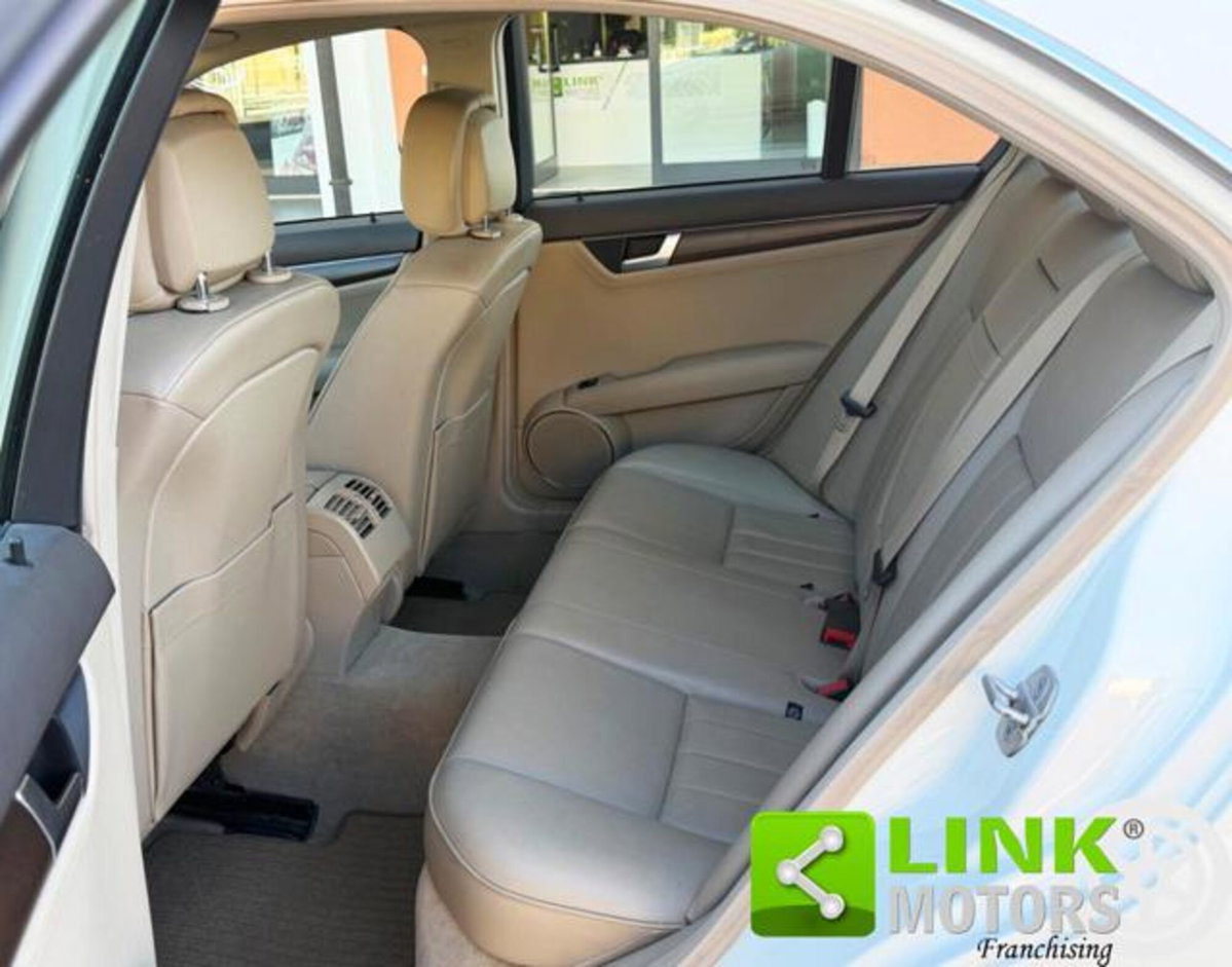Mercedes-Benz Classe C 220 CDI BlueEFFICIENCY Elegance (14)