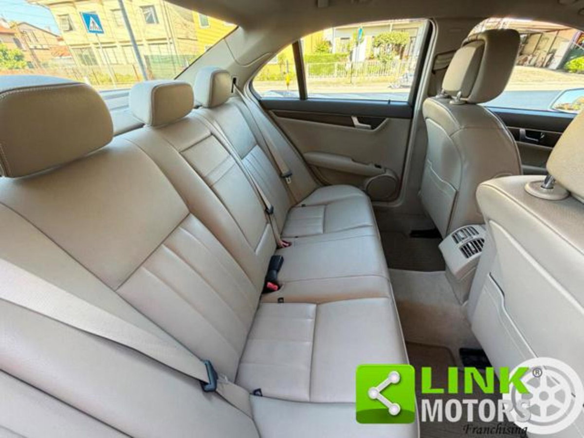 Mercedes-Benz Classe C 220 CDI BlueEFFICIENCY Elegance (15)