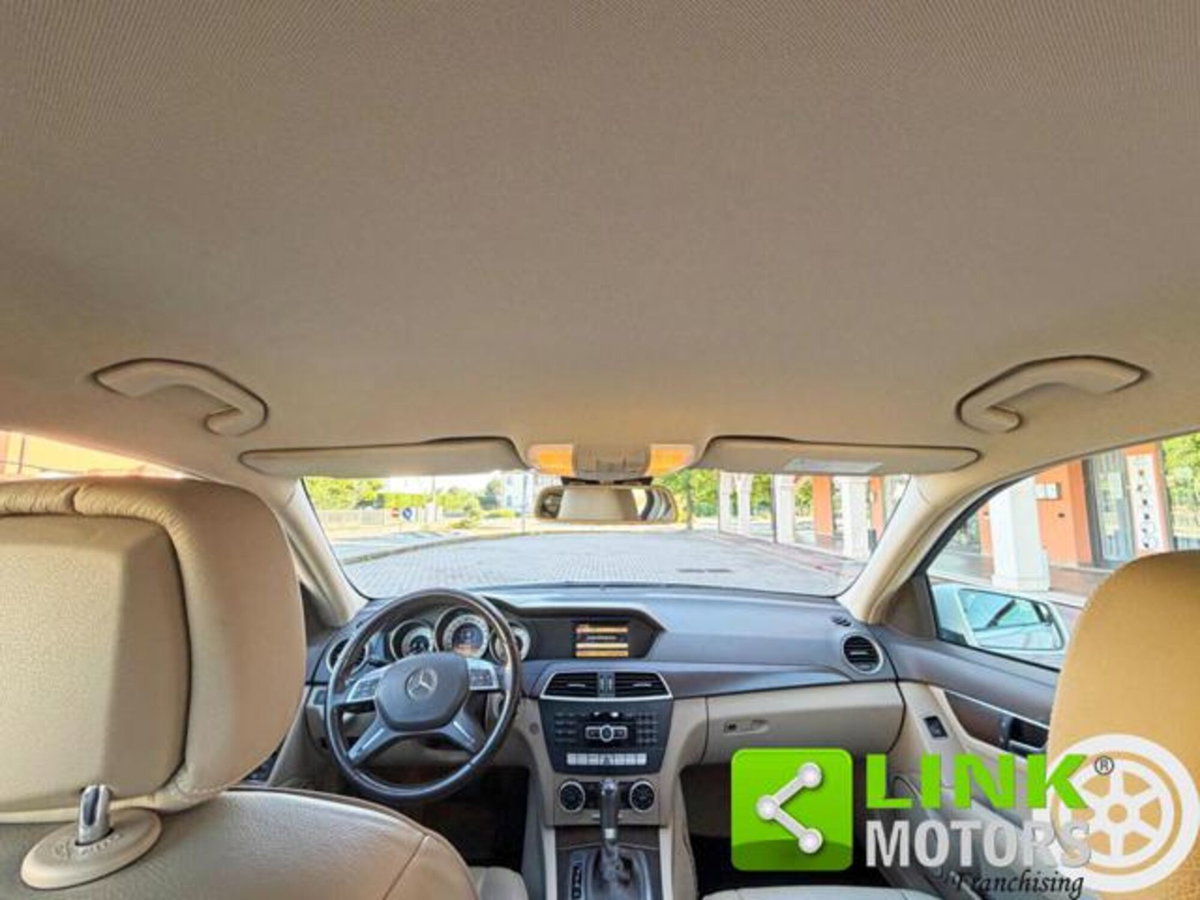 Mercedes-Benz Classe C 220 CDI BlueEFFICIENCY Elegance (19)