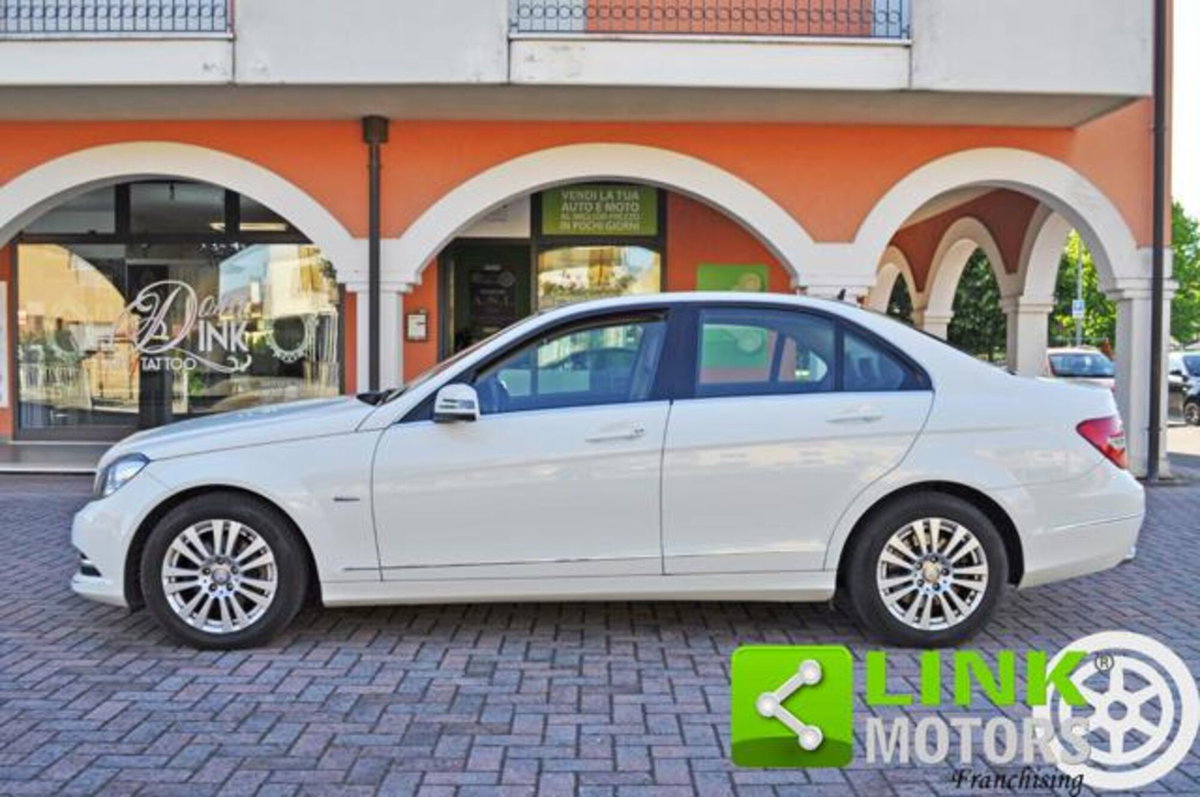 Mercedes-Benz Classe C 220 CDI BlueEFFICIENCY Elegance (2)
