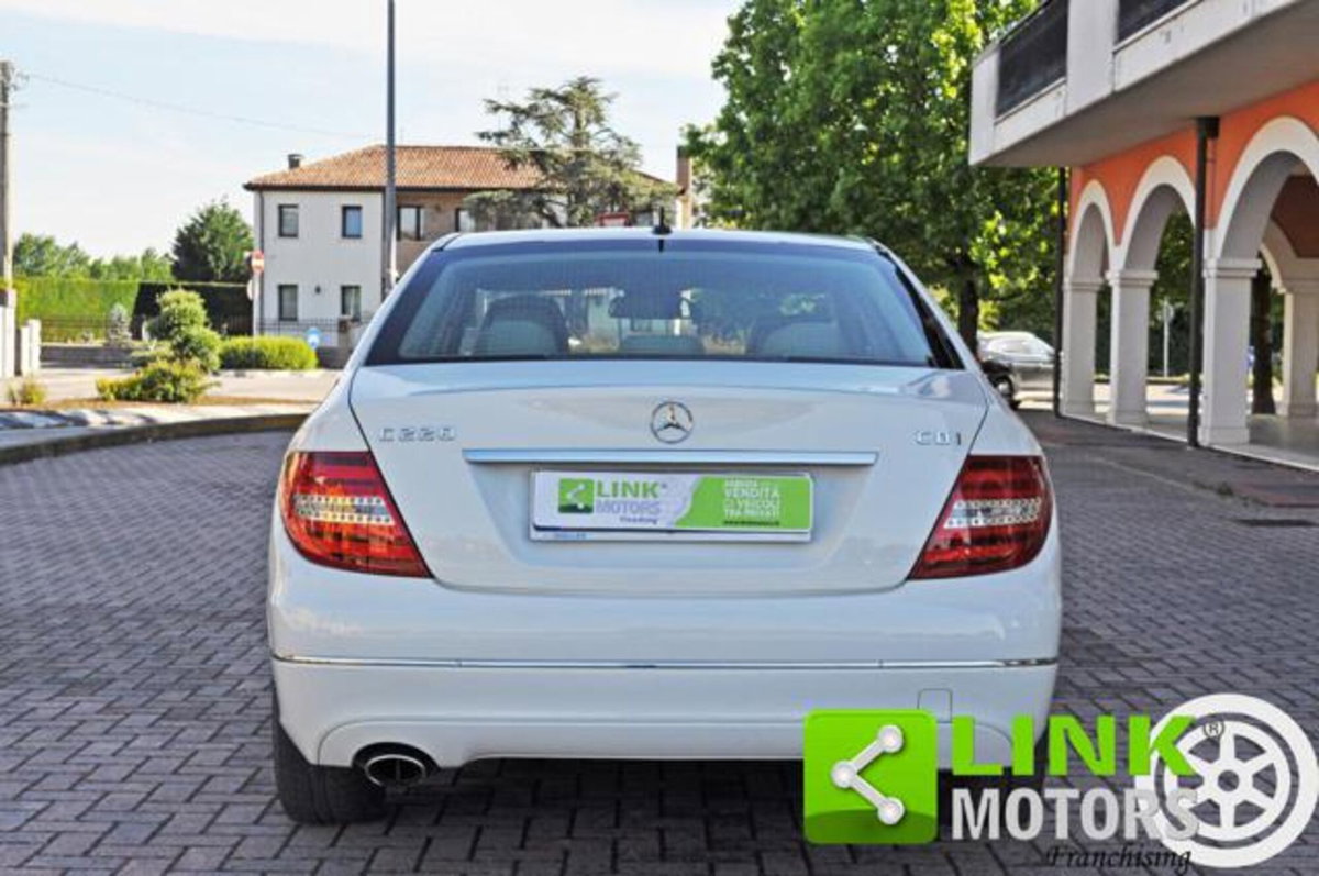 Mercedes-Benz Classe C 220 CDI BlueEFFICIENCY Elegance (4)
