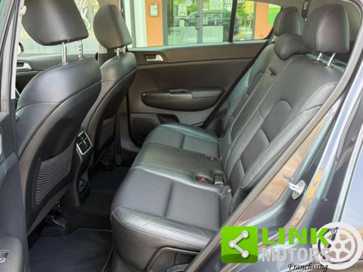 Kia Sportage 1.7 CRDI 2WD Class (16)