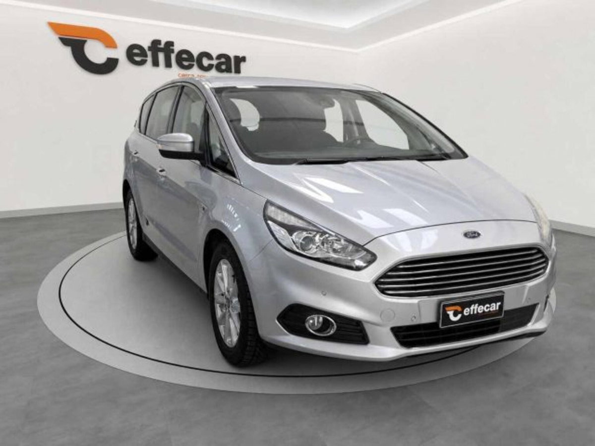 Ford S-Max 2.0 TDCi 150CV Start&Stop Powershift Vignale (3)