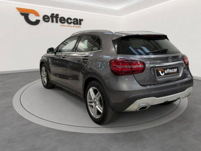 Mercedes-Benz GLA SUV 200 d Automatic 4Matic Business (4)