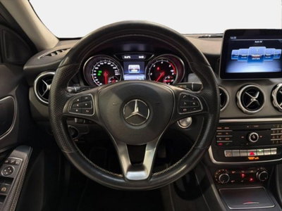 Mercedes-Benz GLA SUV 200 d Automatic 4Matic Business (8)