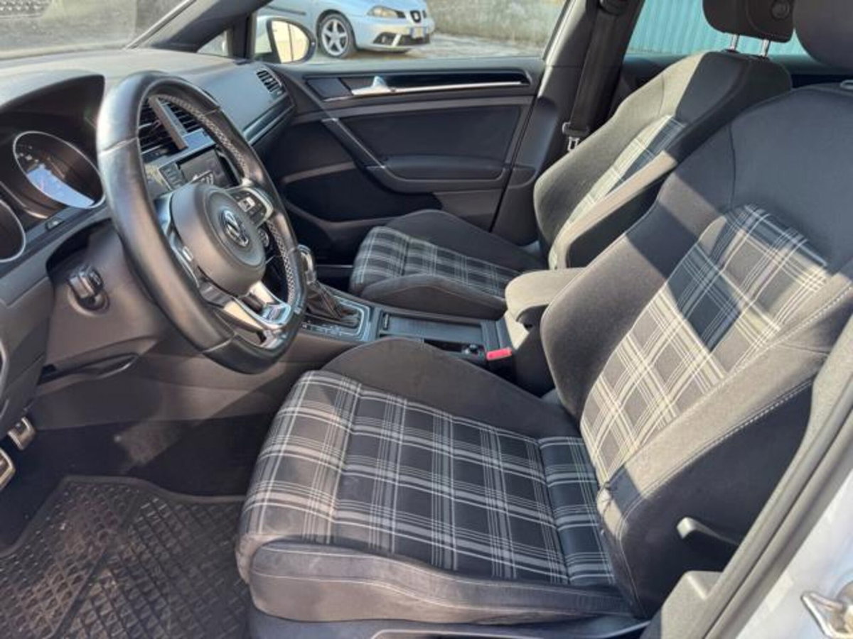 Volkswagen Golf GTD 2.0 TDI 5p. BlueMotion Technology (8)