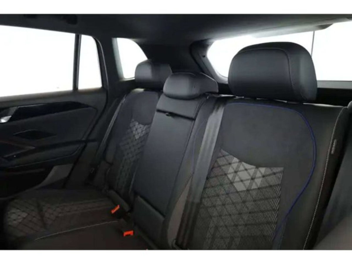 Volkswagen Tiguan 2.0 tdi R-Line 4motion 193cv dsg (10)