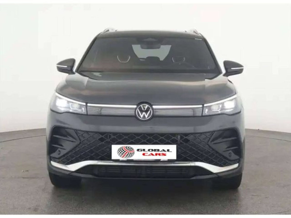 Volkswagen Tiguan 2.0 tdi R-Line 4motion 193cv dsg (2)